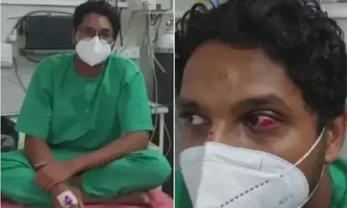 अलिबाग जिल्हा सामान्य रुग्णालयात डॉक्टरवर हल्ला, सलाईन स्टॅण्ड डोक्यात घालून फोडला डोळा अलिबाग जिल्हा सामान्य रुग्णालयात डॉक्टरवर हल्ला, सलाईन स्टॅण्ड डोक्यात घालून फोडला डोळा