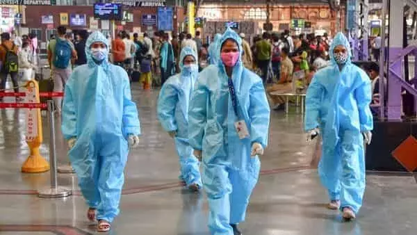 कोरोनाच्या संकटामुळे वैद्यकीय अधिकारी आणि वरिष्ठ अधिकाऱ्यांचे सेवानिवृत्तीचे वय 62 वर्षे