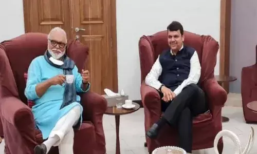छगन भुजबळ - देवेंद्र फडणवीस भेट, राजकीय चर्चेला उधाण छगन भुजबळ - देवेंद्र फडणवीस भेट, राजकीय चर्चेला उधाण