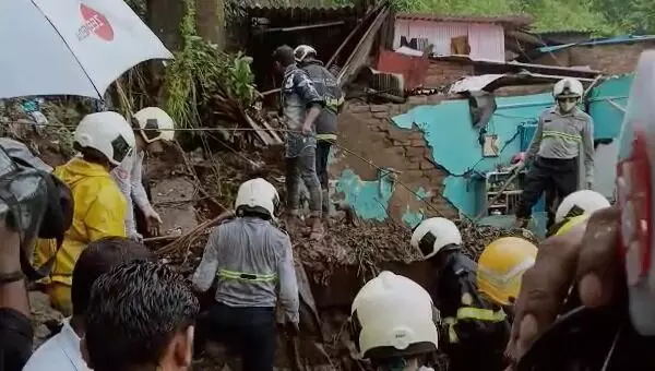 चेंबुर आणि विक्रोळीतील मृतांच्या नातेवाईकांना PMOची 2 लाखांची मदत, मृतांची संख्या 23