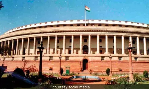 संसदेचे पावसाळी अधिवेशन, सरकारला घेरण्यासाठी विरोधक सज्ज