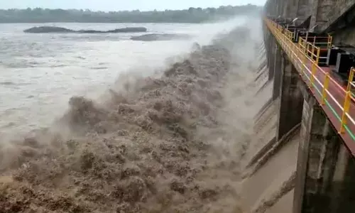 हतनूर धरणाचे 41 दरवाजे उघडले