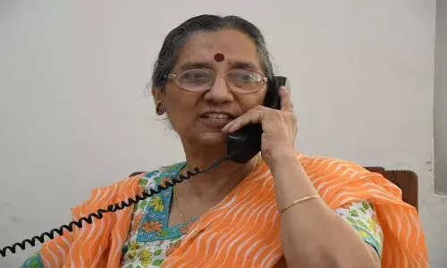 आम्हाला राजकारणाविषयी बोलू नका, म्हणणारे तुम्ही कोण? अमरजीत कौर कडाडल्या