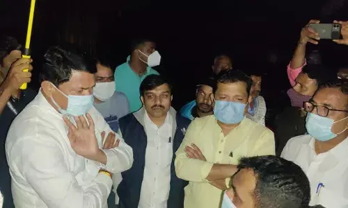 काँग्रेस प्रदेशाध्यक्ष नाना पटोले यांनी वाईच्या पूरपरिस्थितीची केली पाहणी काँग्रेस प्रदेशाध्यक्ष नाना पटोले यांनी वाईच्या पूरपरिस्थितीची केली पाहणी