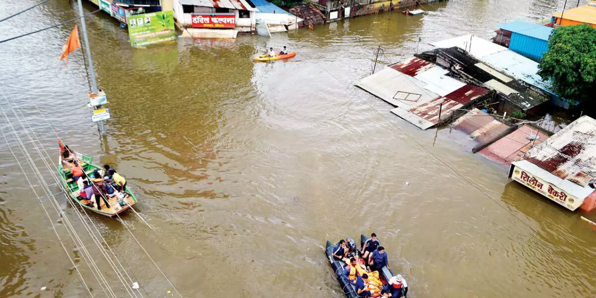 दिल्लीश्वरांनी दिलदारीचे प्रदर्शन करावे : सामना