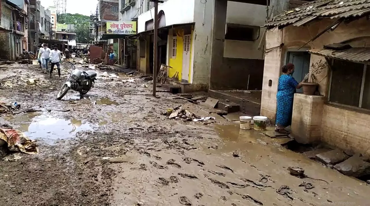 Ground Report : महापूर तर ओसरला अश्रूंचा पूर कायम