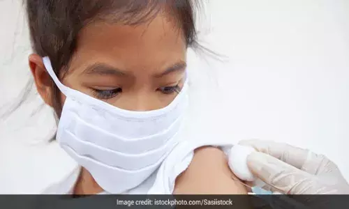 #Covid19Vaccine : लहान मुलांसाठीची लस कधी? केंद्रीय आरोग्यमंत्र्यांचे मोठे विधान #Covid19Vaccine : लहान मुलांसाठीची लस कधी? केंद्रीय आरोग्यमंत्र्यांचे मोठे विधान
