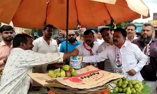 पूरग्रस्तांच्या मदतीसाठी राष्ट्रवादी काँग्रेसकडून निधी संकलन