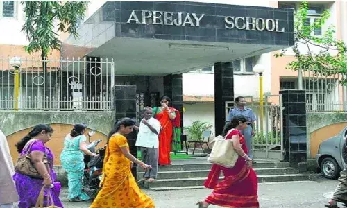 डोनेशन घेऊन प्रवेश देणाऱ्या शाळेची चौकशी, राज्यमंत्री बच्चू कडू यांचा दणका