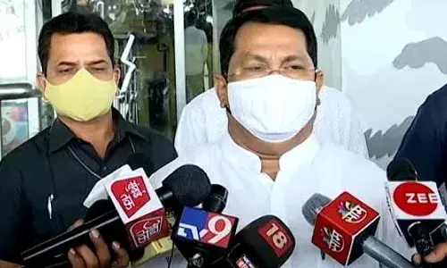 पुणेकरांनो थोडी कळ सोसा…, मदत आणि पुनर्वसन मंत्री विजय वडेट्टीवार यांचं आवाहन पुणेकरांनो थोडी कळ सोसा…, मदत आणि पुनर्वसन मंत्री विजय वडेट्टीवार यांचं आवाहन