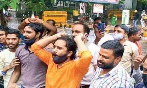 जतंर-मंतर घोषणाबाजी भोवली :भाजपा नेते अश्विनी उपाध्याय यांच्यासह सहा जणांना अटक