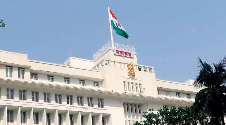 मुंबईतल्या सरकारी घरांवर अधिकाऱ्यांचा ताबा, भाडेवसुलीसाठी सरकारची कारवाई