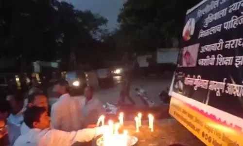 दिल्लीतील चिमुरडीवर बलात्कार अन् हत्या; ठाण्यातील वाल्मिकी समाजाचा कँडल मार्च