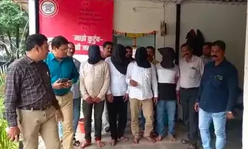 जन आशीर्वाद यात्रेत पाकीटमारी करणारे पकडले