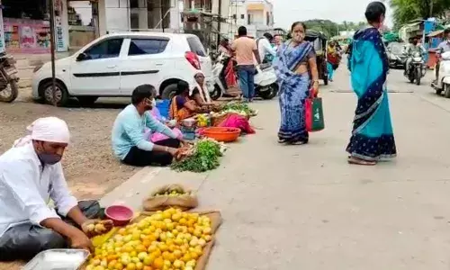 सटाणा तालुक्यातील आठवडे बाजार सुरू करण्याची मागणी