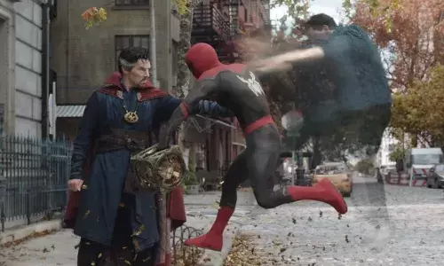 स्पायडरमॅन: नो वे होमचा बहुप्रतिक्षित ट्रेलर रिलीज ; प्रेक्षकांचा समिश्र प्रतिसाद स्पायडरमॅन: नो वे होमचा बहुप्रतिक्षित ट्रेलर रिलीज ; प्रेक्षकांचा समिश्र प्रतिसाद