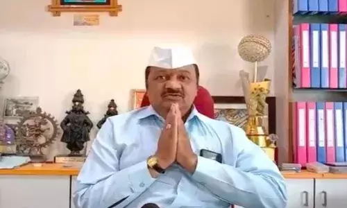 सरकारने गाव जत्रा व तमाशाला परवानगी द्यावी - रघुवीर खेडकर सरकारने गाव जत्रा व तमाशाला परवानगी द्यावी - रघुवीर खेडकर
