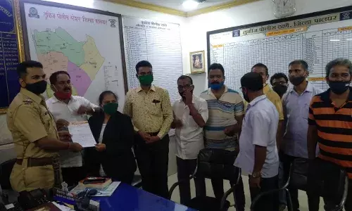 परिवहन मंत्री अनिल परब यांच्या विरोधात गुन्हा दाखल करण्याची मागणी