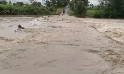 Beed: गेवराईत हाहाकार, तीन गावांचा संपर्क तुटला...