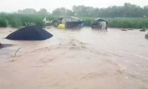 अहमदनगर शहरासह जिल्ह्यात मुसळधार पाऊस ; नगर-कल्याण मार्गावरील वाहतूक बंद