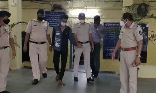 कल्याण स्थानकावर तलवारीचा धाक दाखवून प्रवाशाला लुटणारा गजाआड