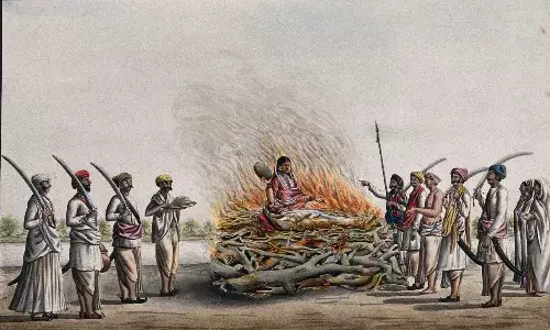 सतीप्रथा- ब्राह्मणी वर्चस्वाचे मुख्य अस्त्र