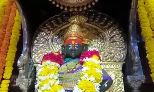 पंढपूरातील रुक्मिणी मातेच्या प्रभावळेला सोन्याचा मुलामा पंढपूरातील रुक्मिणी मातेच्या प्रभावळेला सोन्याचा मुलामा
