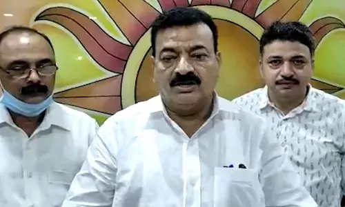 कोकणात गणेशोत्सवासाठी जाणाऱ्यांना कोविड टेस्ट सक्तीची नाही- भास्कर जाधव कोकणात गणेशोत्सवासाठी जाणाऱ्यांना कोविड टेस्ट सक्तीची नाही- भास्कर जाधव