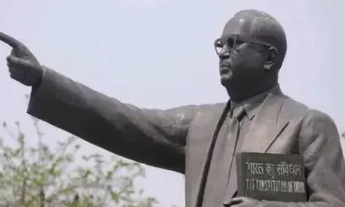 डॉ. बाबासाहेब आंबेडकर विरुद्ध राष्ट्रीय स्वयंसेवक संघ डॉ. बाबासाहेब आंबेडकर विरुद्ध राष्ट्रीय स्वयंसेवक संघ