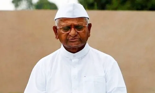 Fact Check: अण्णा हजारे यांनी खरंच देशवासियांची माफी मागितली का? Fact Check: अण्णा हजारे यांनी खरंच देशवासियांची माफी मागितली का?