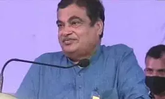 मला मी महाराष्ट्राचा पीडब्ल्यूडी मिनिस्टर झालो असं वाटलं- नितीन गडकरी मला मी महाराष्ट्राचा पीडब्ल्यूडी मिनिस्टर झालो असं वाटलं- नितीन गडकरी