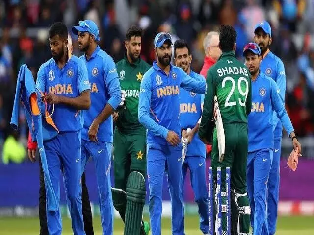 T20 World Cup : पाकिस्तानने टीम इंडियाला पराभूत केलं तर ब्लँक चेक देणार; PCB ला उद्योगपतीची ऑफर 