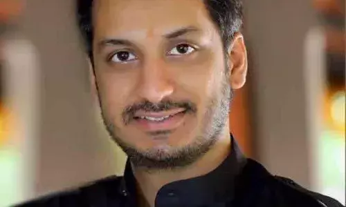 पार्थ पवार पुन्हा मैदानात, भाजपला इशारा? पार्थ पवार पुन्हा मैदानात, भाजपला इशारा?