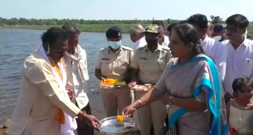 अमरावती जिल्ह्यातील मोथा- बासलापूर वनातील तलावाचे पालकमंत्री यशोमती ठाकूर यांच्या हस्ते जलपूजन