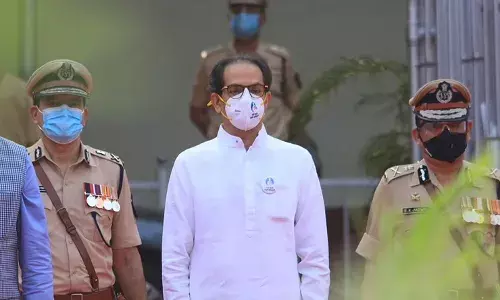 विजयादशामिनिमित्त मुख्यमंत्री उद्धव ठाकरे यांची पोलिसांना गुड न्यूज विजयादशामिनिमित्त मुख्यमंत्री उद्धव ठाकरे यांची पोलिसांना गुड न्यूज