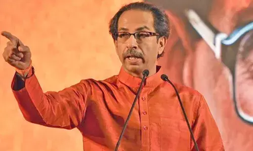 Uddhav Thackeray आक्रमक का झाले आहेत? Uddhav Thackeray आक्रमक का झाले आहेत?