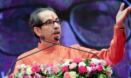 राज्यांच्या अधिकारांवर चर्चा करा, अन्यथा... उद्धव ठाकरे यांनी देशातील न्यायाधीशांसमोर व्यक्त केली भीती राज्यांच्या अधिकारांवर चर्चा करा, अन्यथा... उद्धव ठाकरे यांनी देशातील न्यायाधीशांसमोर व्यक्त केली भीती