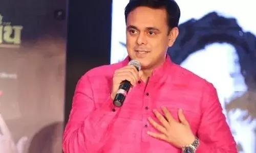 Agenda नका रेटू सुमित राघवन का भडकला?