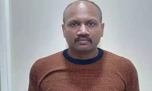 क्रुझ ड्रग्ज पार्टी प्रकरणातील पंच किरण गोसावीच्या पोलीस कोठडीत वाढ क्रुझ ड्रग्ज पार्टी प्रकरणातील पंच किरण गोसावीच्या पोलीस कोठडीत वाढ