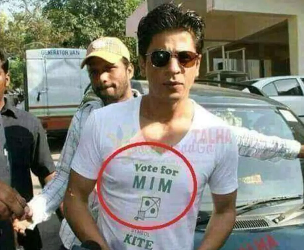 Fact Check: शाहरुख खानने खरंच व्होट फॉर एमआयएम लिहिलेला टी-शर्ट घातला का?