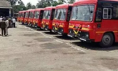 एसटीचं खासगीकरण होणार? राज्य सरकारकडून चाचपणी सुरु एसटीचं खासगीकरण होणार? राज्य सरकारकडून चाचपणी सुरु