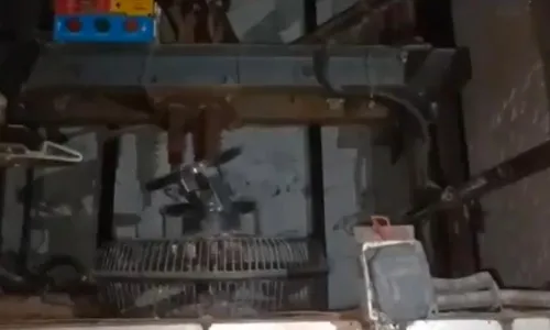 लिफ्टचे दोर तुटल्याने मोठी दुर्घटना घडली; चार व्यक्ती गंभीर जखमी