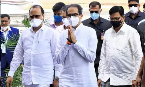 ठाकरे सरकारची दोन वर्षे, आघाडी सरकारमध्ये सन्नाटा का? ठाकरे सरकारची दोन वर्षे, आघाडी सरकारमध्ये सन्नाटा का?