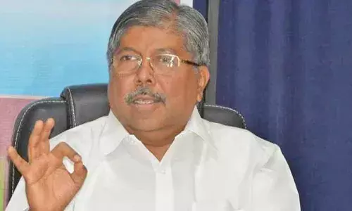 मुख्यमंत्री पदासाठी शिवसेनेने सर्व पक्ष संपवला - चंद्रकांत पाटील मुख्यमंत्री पदासाठी शिवसेनेने सर्व पक्ष संपवला - चंद्रकांत पाटील