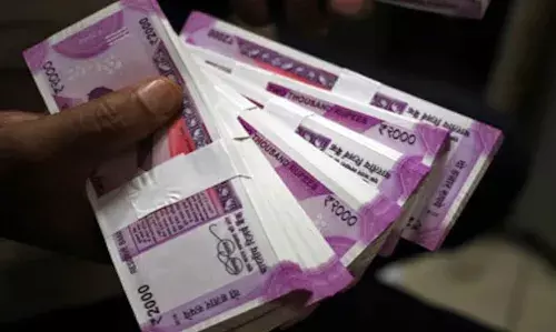 राजकीय पक्षांना मिळाला 1100 कोटी रुपयांचा फंड, भाजपला सर्वाधिक 611 कोटी रुपये फंड राजकीय पक्षांना मिळाला 1100 कोटी रुपयांचा फंड, भाजपला सर्वाधिक 611 कोटी रुपये फंड