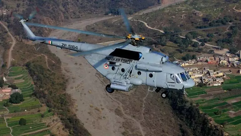 कसं आहे अपघातग्रस्त MI-17V5 हेलिकॉप्टर?