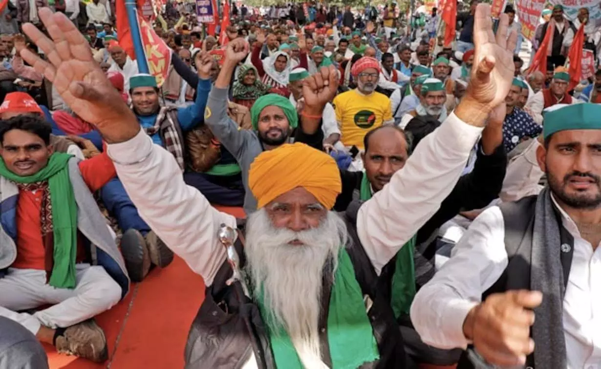 #FarmersProtests : ऐतिहासिक विजयानंतर दिल्लीच्या सीमेवर शेतकरी परतणार