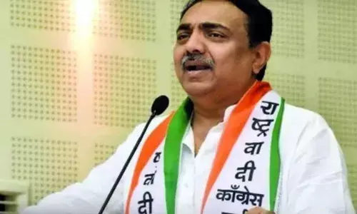 दरोडेखोर एकदाच दरोडा टाकतो.. इथं चित्र वेगळ : जयंत पाटलांचा केंद्रीय तपास संस्थांना टोला दरोडेखोर एकदाच दरोडा टाकतो.. इथं चित्र वेगळ : जयंत पाटलांचा केंद्रीय तपास संस्थांना टोला