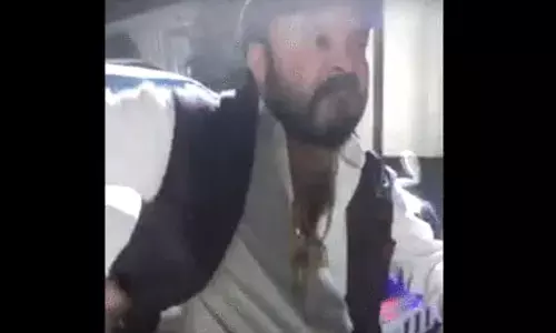 संपत्तीच्या वादातून माजी मंत्र्याच्या नातवाचा अंदाधुंद गोळीबार संपत्तीच्या वादातून माजी मंत्र्याच्या नातवाचा अंदाधुंद गोळीबार