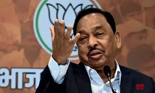 नारायण राणेंना पोलिसांची नोटीस, नितेश राणेंना अटक होणार? नारायण राणेंना पोलिसांची नोटीस, नितेश राणेंना अटक होणार?